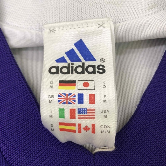 adidas(アディダス)のadidas レアルマドリード　100周年　ユニフォーム　リバーシブル スポーツ/アウトドアのサッカー/フットサル(ウェア)の商品写真