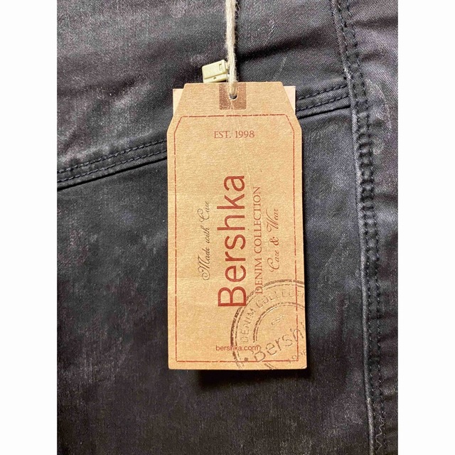 Bershka(ベルシュカ)の◆ 未使用!! Bershka (ベルシュカ) フェイクレザー タイトスカート レディースのスカート(ひざ丈スカート)の商品写真