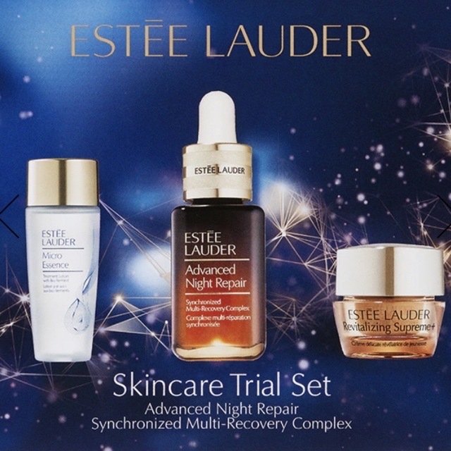 Estee Lauder(エスティローダー)のXmas包装紙リボン付き！エスティローダー　スキンケア トライアル セット BF コスメ/美容のスキンケア/基礎化粧品(化粧水/ローション)の商品写真