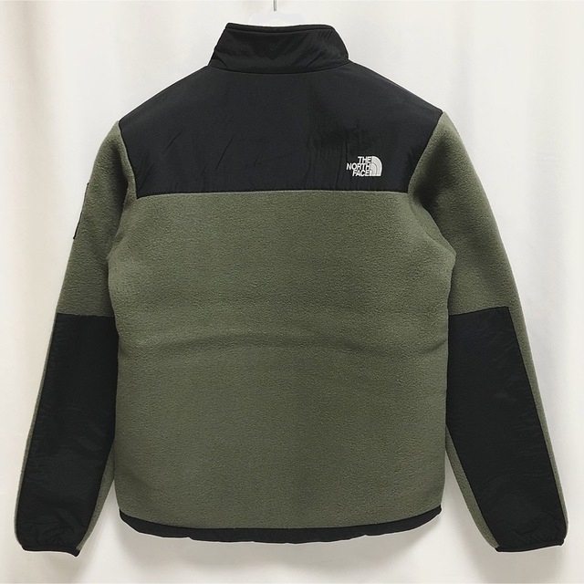 THE NORTH FACE(ザノースフェイス)のノースフェイス デナリ ジャケット フリース ワッペン スクエア ロゴ カーキ メンズのジャケット/アウター(マウンテンパーカー)の商品写真