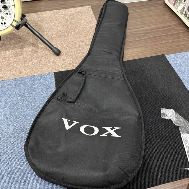 VOX(ヴォックス)のVOX  APACHE-1 アンプ内蔵ミニギター トラベルギター　(少し値下げ) 楽器のギター(エレキギター)の商品写真