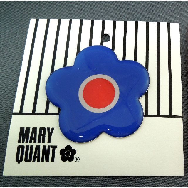 MARY QUANT(マリークワント)の美術館グッズ　マグネット　ブルー✕レッド（マリー・クワント） エンタメ/ホビーの美術品/アンティーク(その他)の商品写真