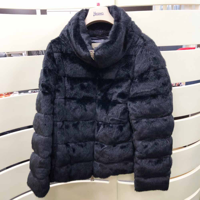 人気新品入荷 HERNO - 新品 HERNO ヘルノ ファーダウンジャケット