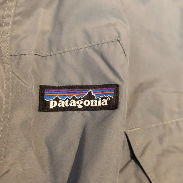 patagonia(パタゴニア)のパタゴニアpatagoniaインファーノLサイズ　シンチラナイロン　ジャケット レディースのジャケット/アウター(ナイロンジャケット)の商品写真