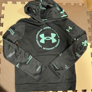 アンダーアーマー(UNDER ARMOUR)のアンダーアーマー　パーカー(Tシャツ/カットソー)