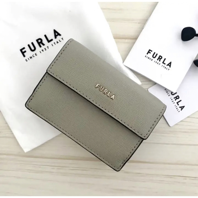 80g️仕様FURLA 折り財布