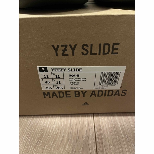 adidas(アディダス)のyeezy slide onyx 29.5cm メンズの靴/シューズ(サンダル)の商品写真