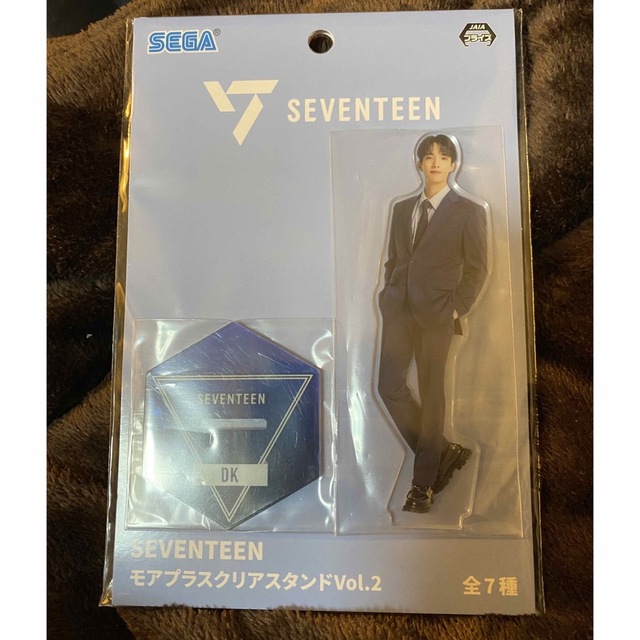 SEVENTEEN モアプラスクリアスタンド アクスタ DK ドギョムの通販 by