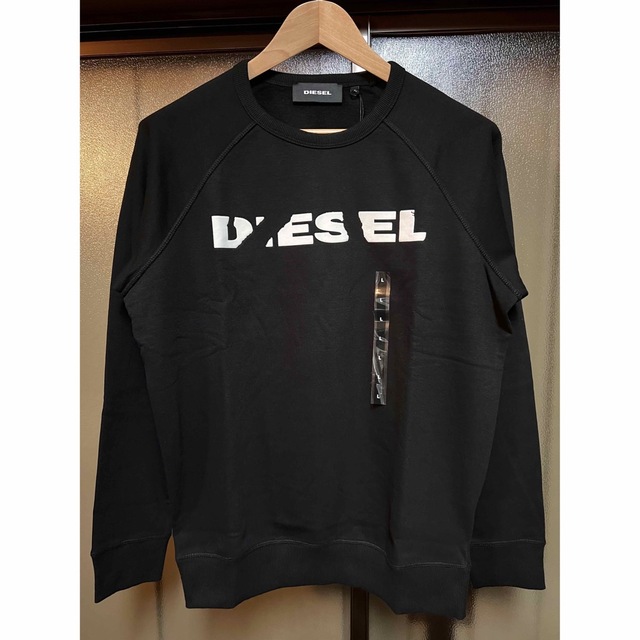 DIESEL(ディーゼル)のDIESEL  新品未使用　Lサイズ　スウェット　長袖　裏起毛　黒　ディーゼル メンズのトップス(スウェット)の商品写真