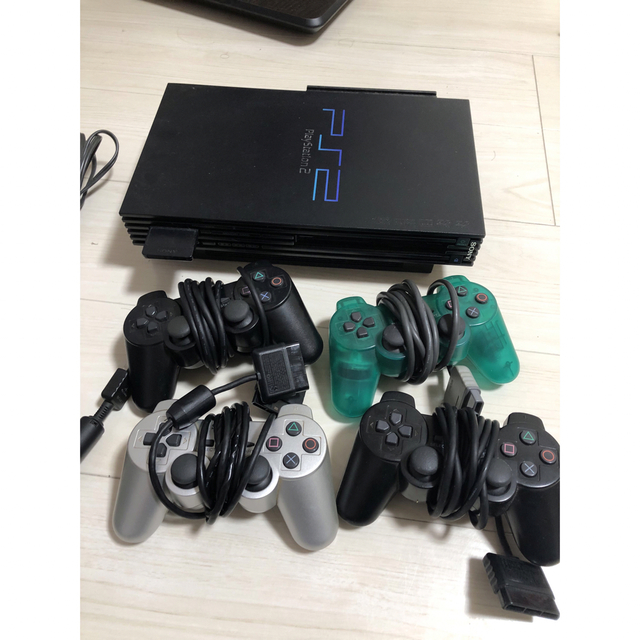 ps2本体・コントローラー4つセット