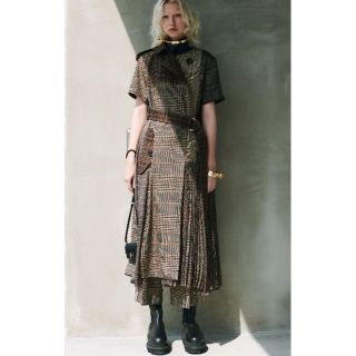 お気に入りの 入手困難☆sacaiサカイ☆コレクションラインスーチン