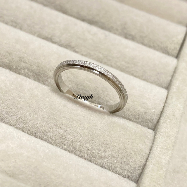 ラフリング 2㎜ ステンレスリング ステンレス指輪 ピンキーリング シルバー レディースのアクセサリー(リング(指輪))の商品写真