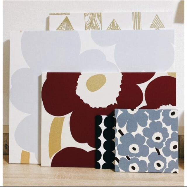 marimekko(マリメッコ)のマリメッコ marimekko ウニッコ ファブリックパネル ハンドメイドのインテリア/家具(インテリア雑貨)の商品写真