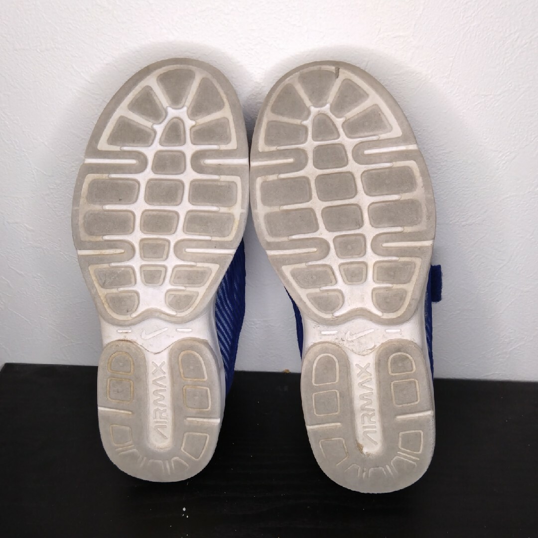 NIKE(ナイキ)のNIKE　スニーカー　21cm　ブルー　ランニング　運動靴 キッズ/ベビー/マタニティのキッズ靴/シューズ(15cm~)(スニーカー)の商品写真