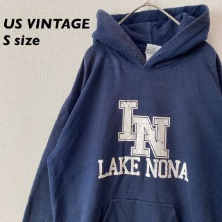 ギルタン(GILDAN)のUS古着　パーカー　フーディ　プリントロゴ　LAKE NONA 男女兼用　S(パーカー)