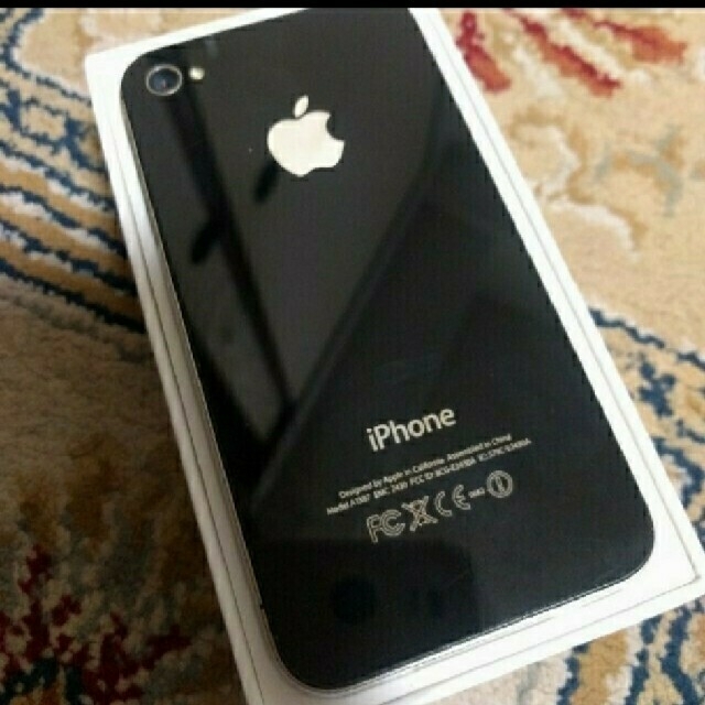 iPhone 4s simフリー スマホ/家電/カメラのスマートフォン/携帯電話(スマートフォン本体)の商品写真