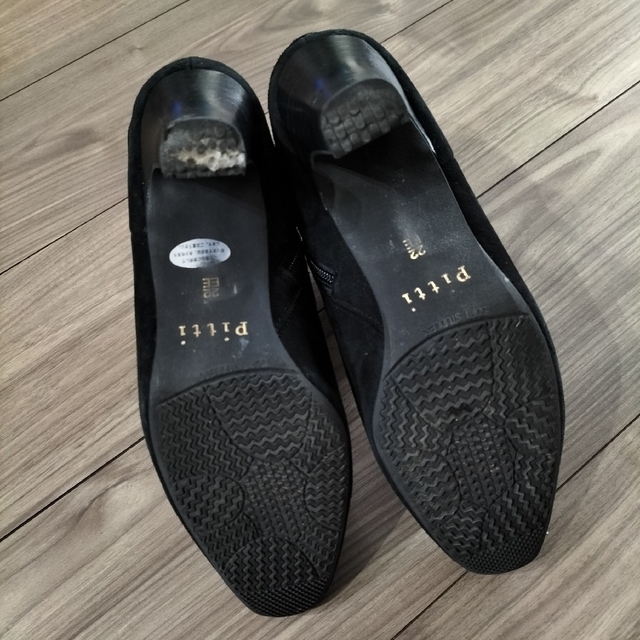 Pitti(ピッティ)のタイムセール　ピッティ　ショートブーツ　ブーティ　スエード　本革　黒　22 レディースの靴/シューズ(ブーティ)の商品写真