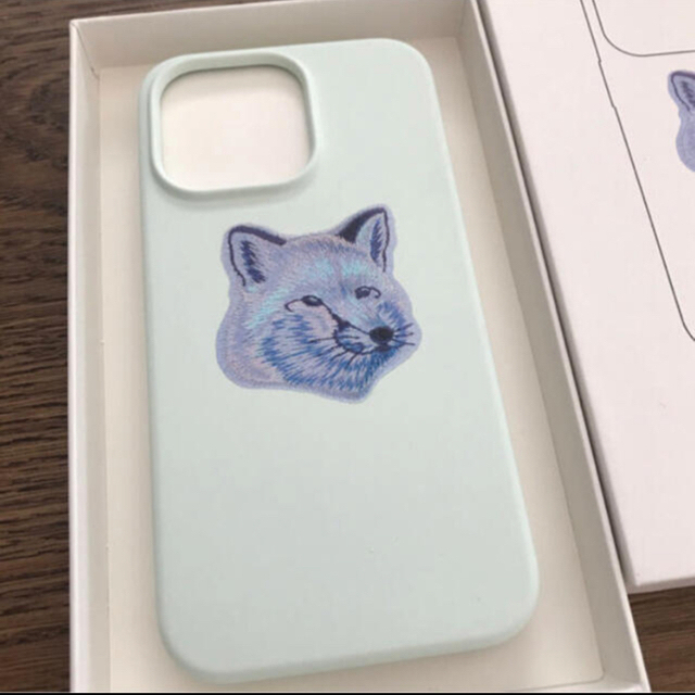 MAISON KITSUNE'(メゾンキツネ)のMAISON KITSUNE  iPhone13pro用ケース スマホ/家電/カメラのスマホアクセサリー(iPhoneケース)の商品写真