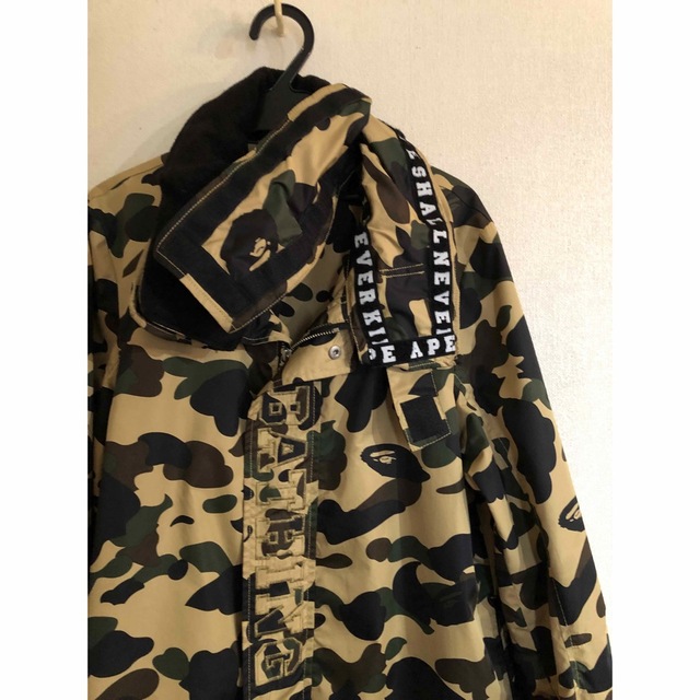 A BATHING APE(アベイシングエイプ)のape camo ジャケット メンズのジャケット/アウター(ナイロンジャケット)の商品写真