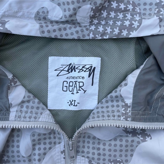 【stussy】ナイロンジップパーカー