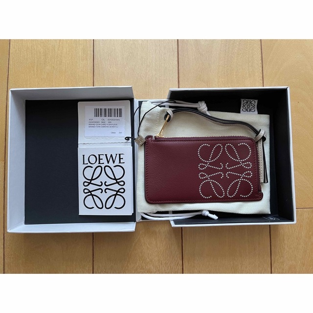 未使用　LOEWE　ロエベ　ブランド コインカードホルダー