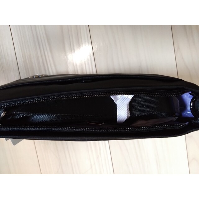 【新品未使用タグ付き】WCJ スクエアショルダーバッグ　ブラック レディースのバッグ(ショルダーバッグ)の商品写真