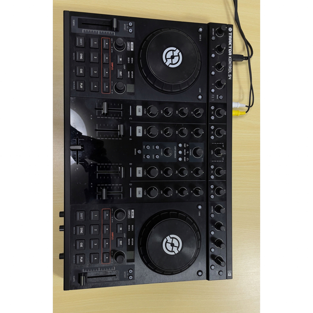 TRAKTOR KONTROL S4 トラクター　dj コントローラー