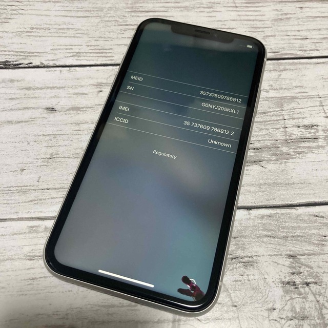 SIMフリー　ジャンク　iPhone XR 64GB ホワイト