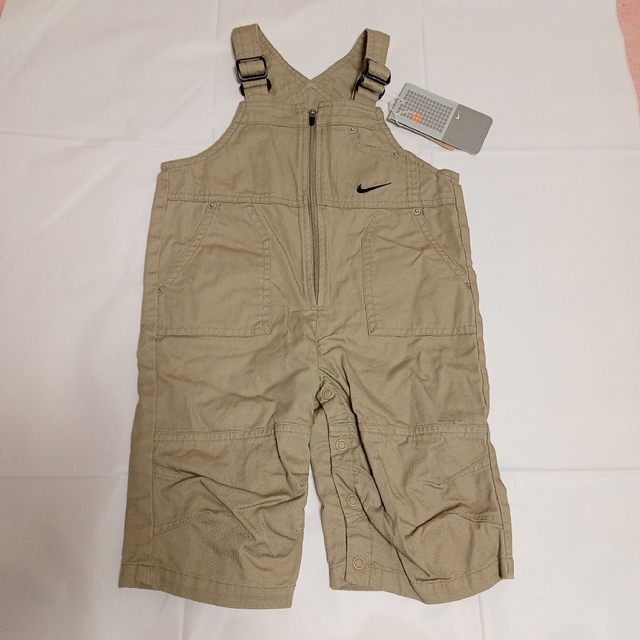 NIKE(ナイキ)の新品 ナイキ オーバーオール キッズ 90サイズ キッズ/ベビー/マタニティのキッズ服男の子用(90cm~)(パンツ/スパッツ)の商品写真