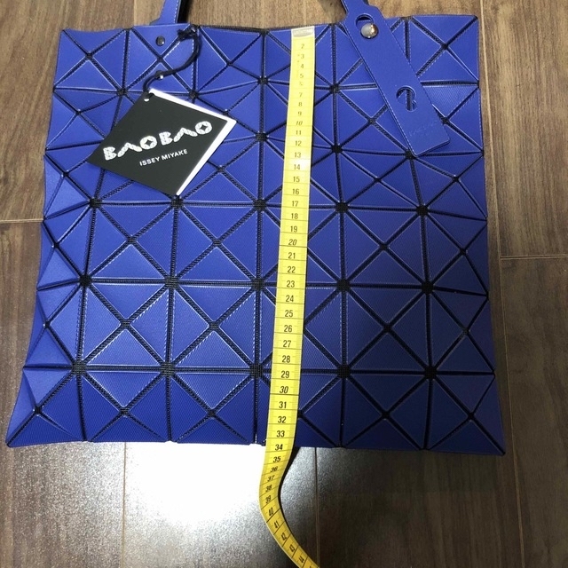 ISSEY MIYAKE(イッセイミヤケ)のイッセイミヤケ　BAOBAO トートバッグ レディースのバッグ(トートバッグ)の商品写真