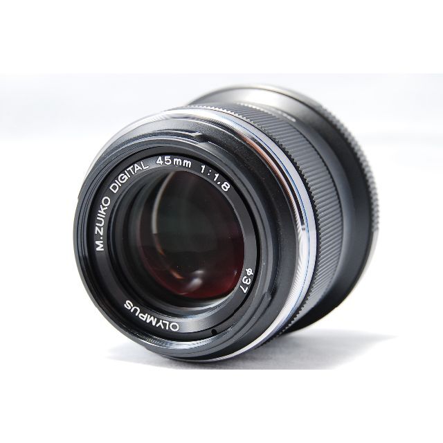 OLYMPUS(オリンパス)の美品 OLYMPUS M.ZUIKO 45mmF1.8 ブラック 単焦点レンズ スマホ/家電/カメラのカメラ(レンズ(単焦点))の商品写真