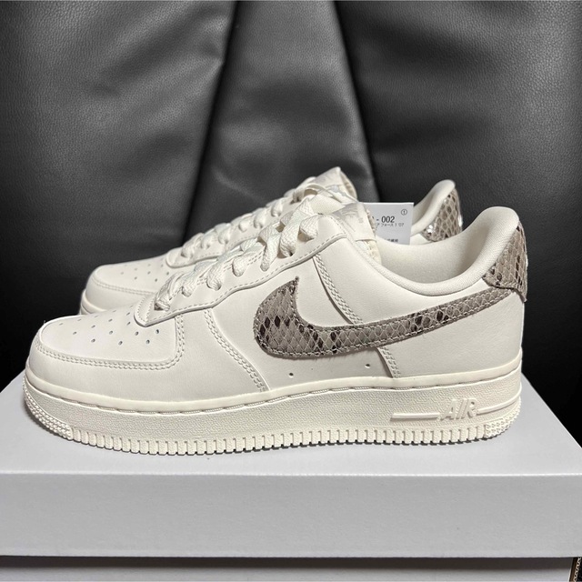 NIKE AIR FORCE 1   '07   ナイキ　エアフォース1