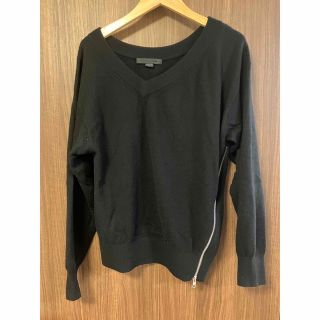 アレキサンダーワン(Alexander Wang)のアレキサンダーワン　ゆったりVウールカシミヤニット　アシンメトリー　ブラック黒　(ニット/セーター)