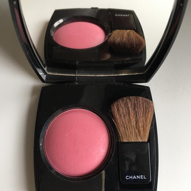 CHANEL(シャネル)のsepia♡様専用 CHANEL チーク 64 PINK EXPLOSION  コスメ/美容のベースメイク/化粧品(チーク)の商品写真