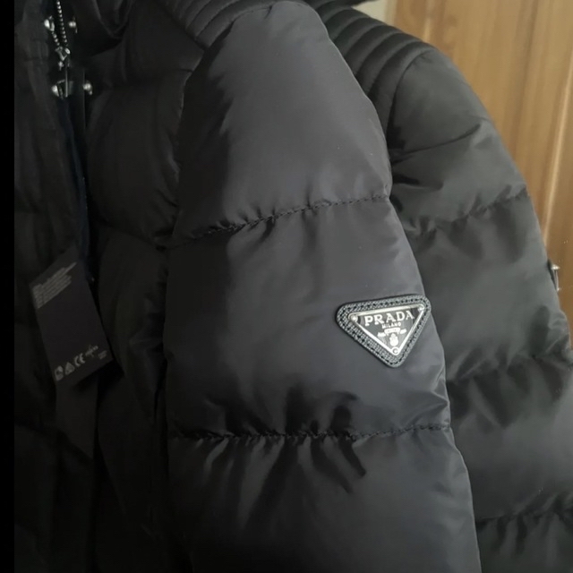 PRADA - 新年限定セール!【PRADA】大人気モデル 29X544 ダウン PRADA - 新年限定セール!【PRADA】大人気モデル 29X544 ダウン