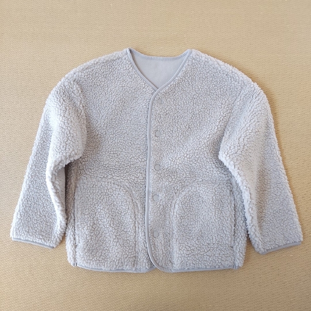 GU(ジーユー)の未使用 GU 130cm ボア アウター 裏地フリース キッズ/ベビー/マタニティのキッズ服女の子用(90cm~)(ジャケット/上着)の商品写真