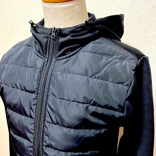 新品タグ付き☆切替　フュージョンダウンジャケット　ブラック M メンズのジャケット/アウター(ダウンジャケット)の商品写真