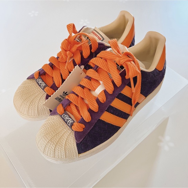 adidas(アディダス)のADIDAS SUPER STAR 35th MUSIC SERIES 24cm レディースの靴/シューズ(スニーカー)の商品写真