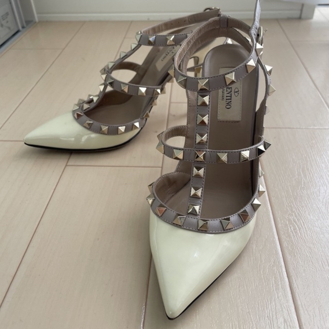 ヴァレンティノ　valentino ロックスタッズパンプス ３７レディース