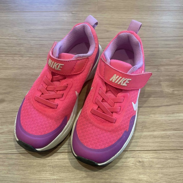 訳あり】 NIKE ナイキ スニーカー ピンク 17cm superior-quality.ru:443