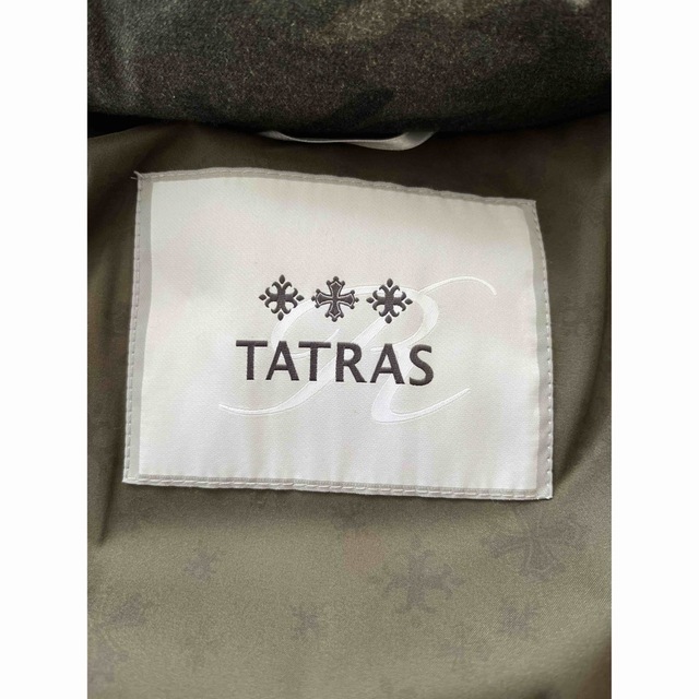 TATRAS(タトラス)の【美品】TATRAS Rライン DONATELLO CAMO KHAKI メンズのジャケット/アウター(ダウンジャケット)の商品写真