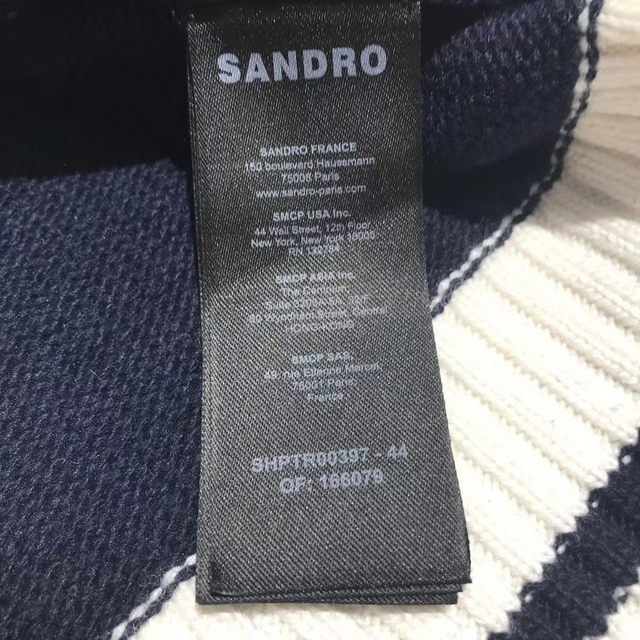 Sandro(サンドロ)の❤️Sandro22 秋冬新作新品　紺　ニット　セーター　オシャレ レディースのトップス(ニット/セーター)の商品写真