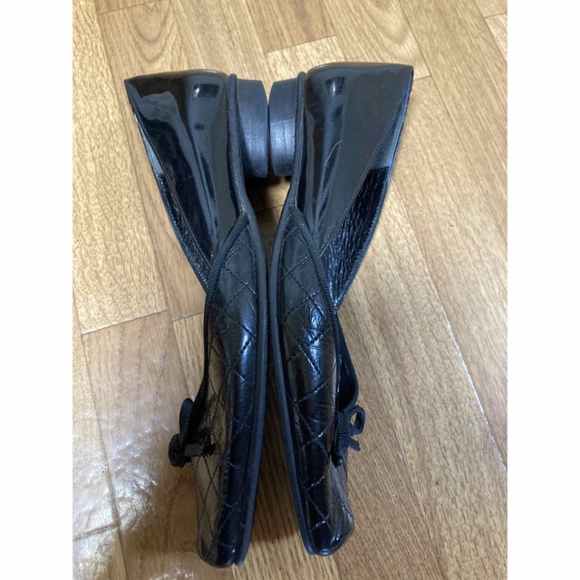 DIANA(ダイアナ)の黒フラットシューズ レディースの靴/シューズ(ハイヒール/パンプス)の商品写真