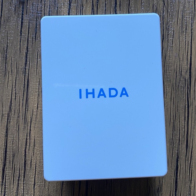 IHADA(イハダ)のIHADA 薬用フェイスプロテクトパウダー コスメ/美容のベースメイク/化粧品(フェイスパウダー)の商品写真