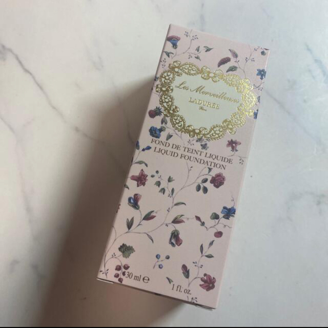 LADUREE(ラデュレ)のレ・メルヴェイユーズ ラデュレ リクイド ファンデーション 10 Beige … コスメ/美容のベースメイク/化粧品(ファンデーション)の商品写真