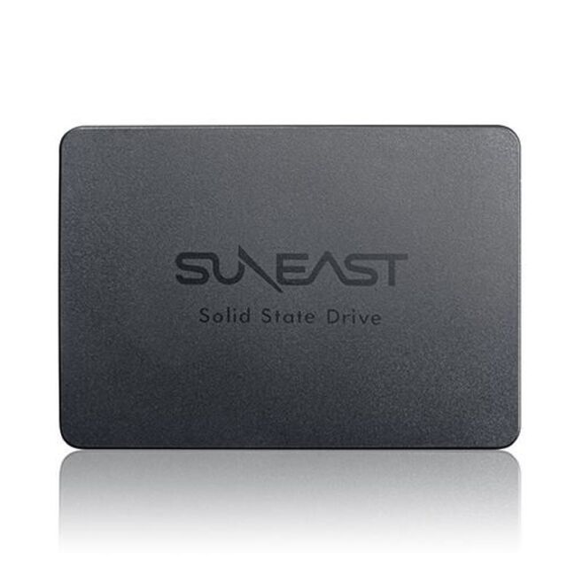 【SUNEAST】2.5インチ 内蔵SSD 2TB 新品！ スマホ/家電/カメラのPC/タブレット(PCパーツ)の商品写真