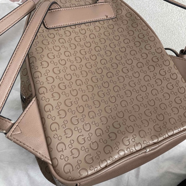 GUESS(ゲス)のGUESS リュック レディースのバッグ(リュック/バックパック)の商品写真