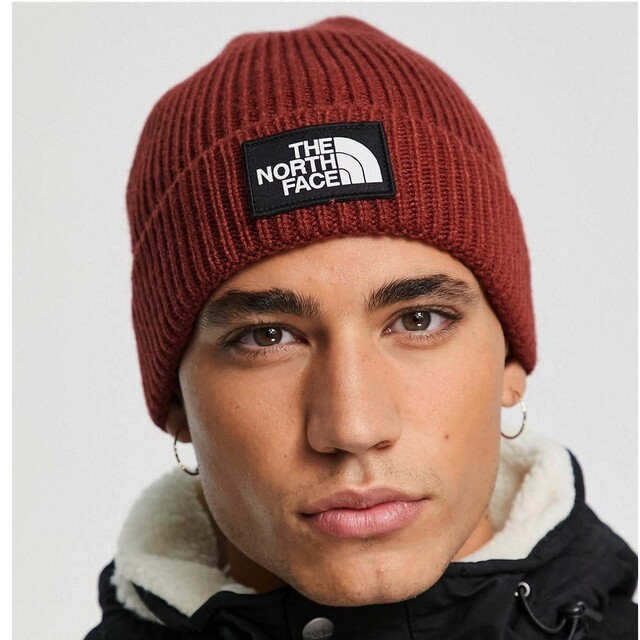 THE NORTH FACE(ザノースフェイス)のノースフェイス ニット帽 キャップ 帽子  赤 ブラック ロゴ ワインレッド メンズの帽子(ニット帽/ビーニー)の商品写真