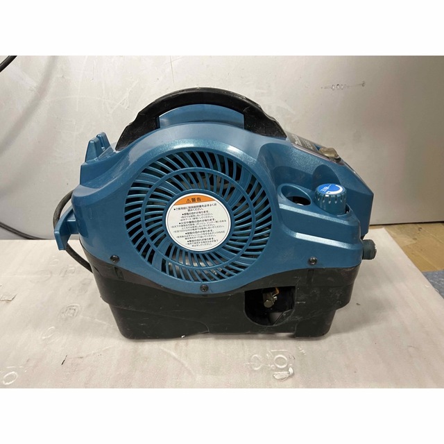 良品 高耐久 マキタ エアコンプレッサー AC461S低騒音 大容量 軽い