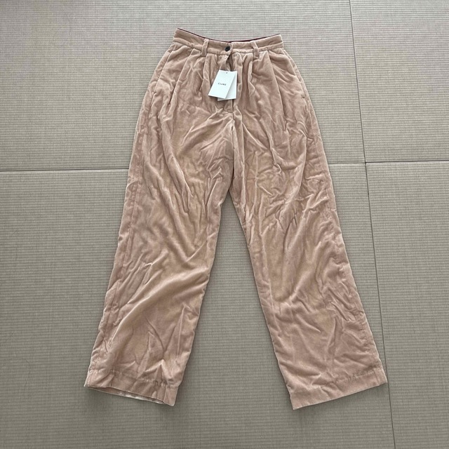 CLANE(クラネ)のCOLOR LINE VELOR PANTS 田中みな実　コラボ　タグつき レディースのパンツ(カジュアルパンツ)の商品写真